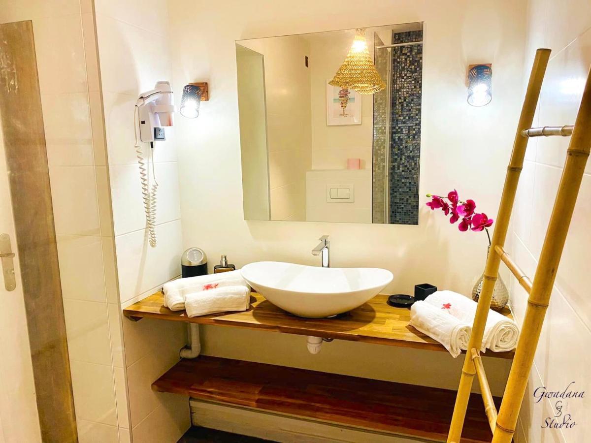 Acces Direct Plage, Vue Mer D'Exception, Les Gwada Studios, Village Vacances ساينت آن المظهر الخارجي الصورة